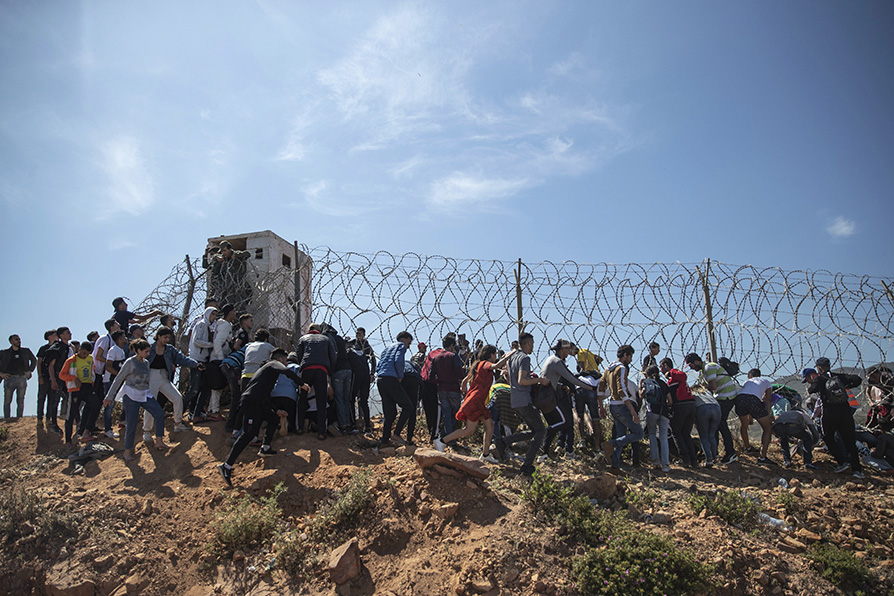 La migración dio inicio el lunes 7 de mayo, alrededor de las dos de la madrugada. |AP