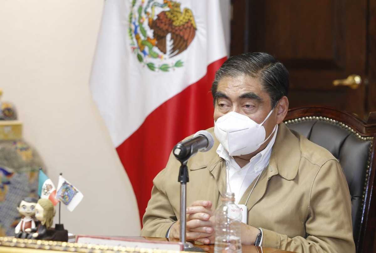 Miguel Barbosa Huerta, gobernador de Puebla. (Especial)