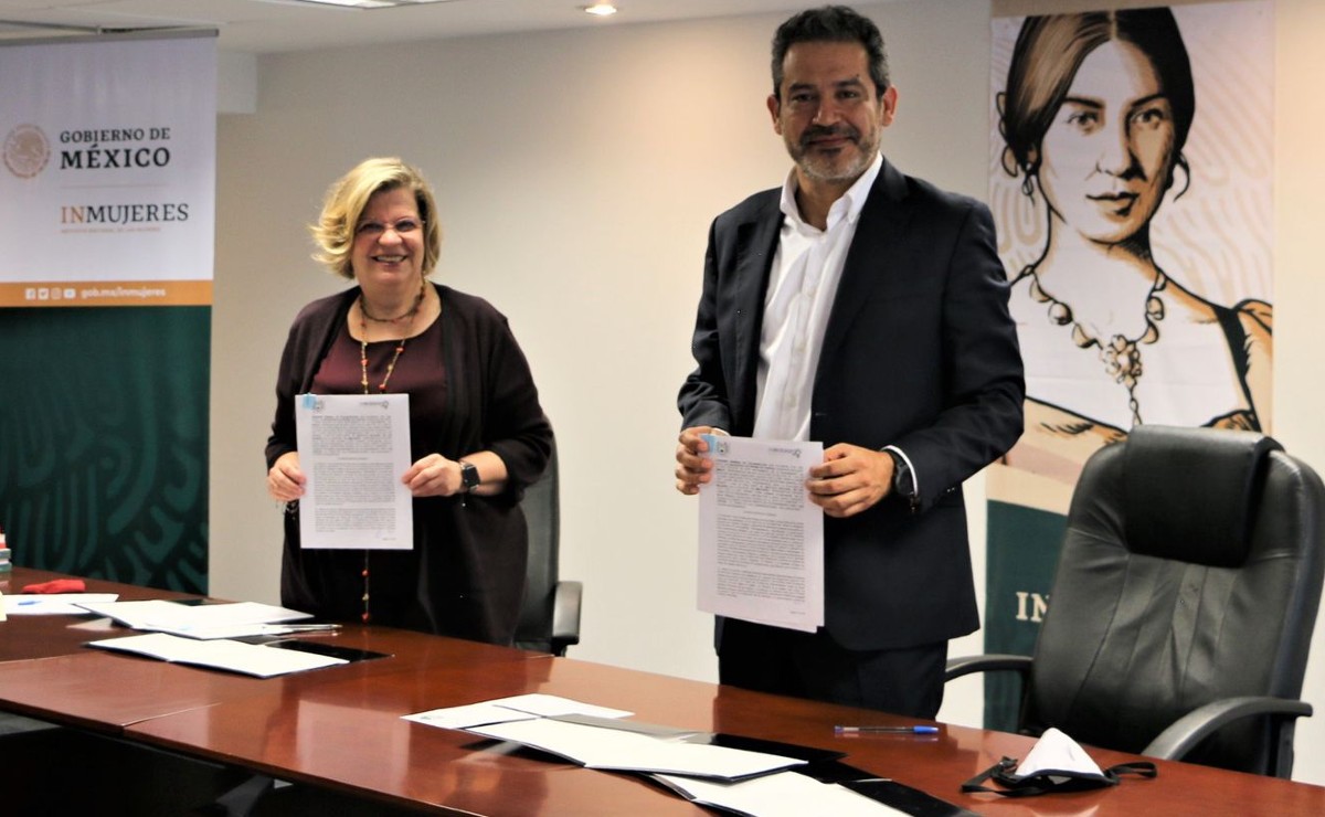 La titular de Inmujeres y el rector de la universidad firmaron el convenio. | Especial