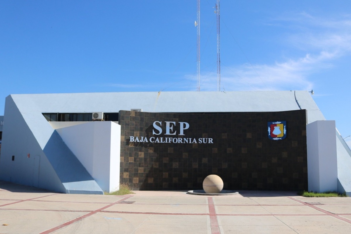 Aun vacunados todavía no es seguro el regreso a clases en Baja California Sur