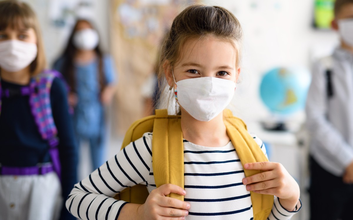 Con tanto tiempo en aislamiento, el regreso a clases debe empezar en casa hablando sobre el tema | Shutterstock