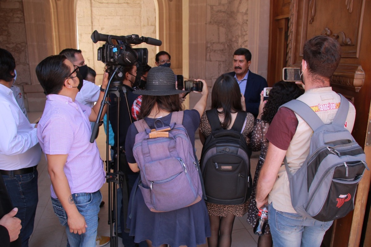 Entrevista a Javier Corral exponiendo el caso de Maru Campos (Juan José García Amaro)