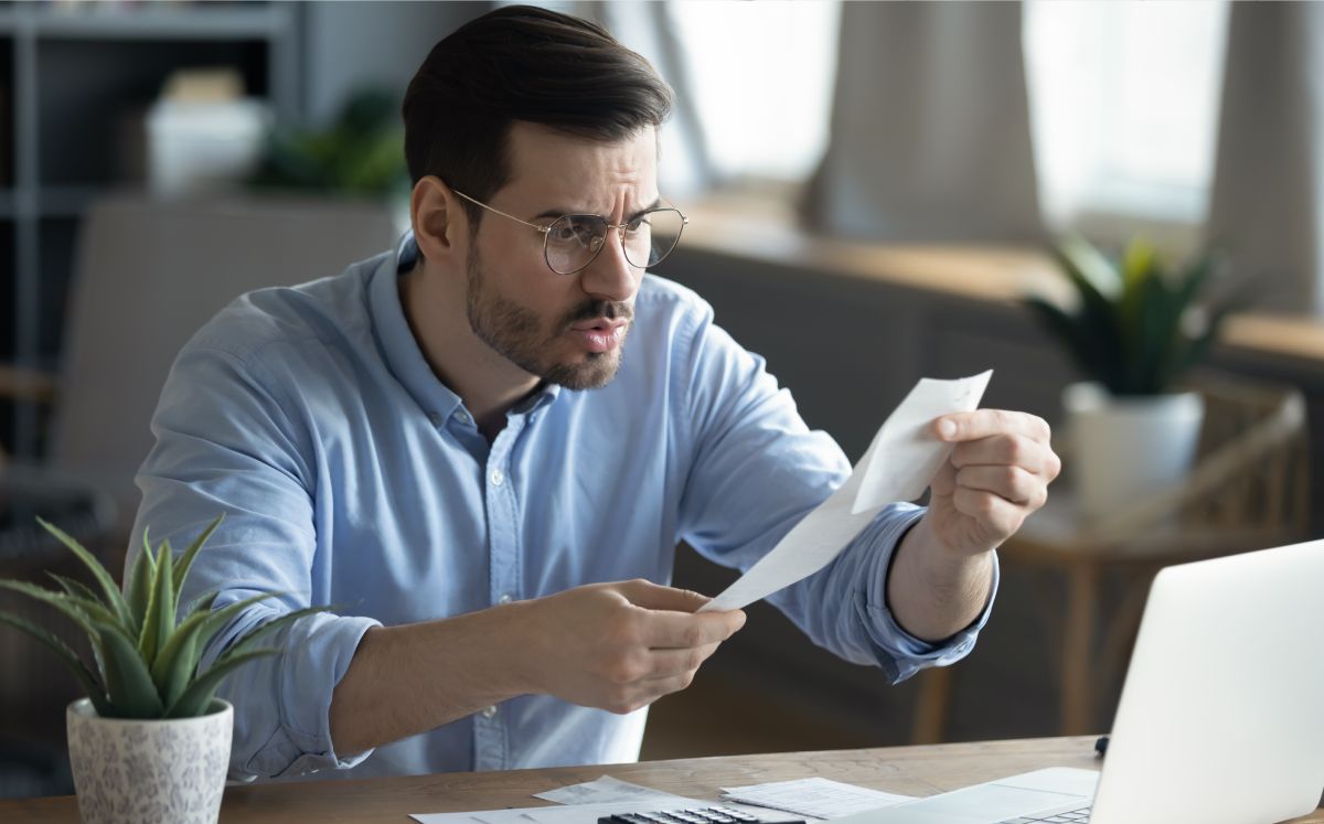 La multa ocurre si el SAT hizo un requerimiento para el pago de impuestos, indica especialista. Foto: (Shutterstock)