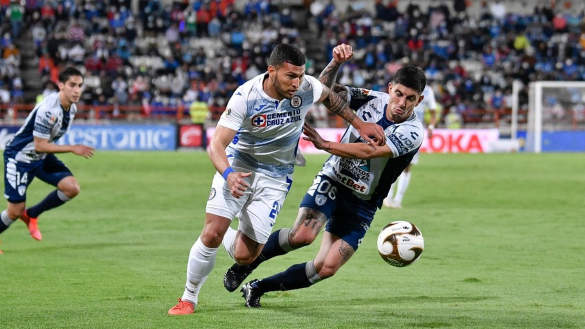 Pachuca y Cruz Azul empatan en el Hidalgo; dejan todo para la vuelta