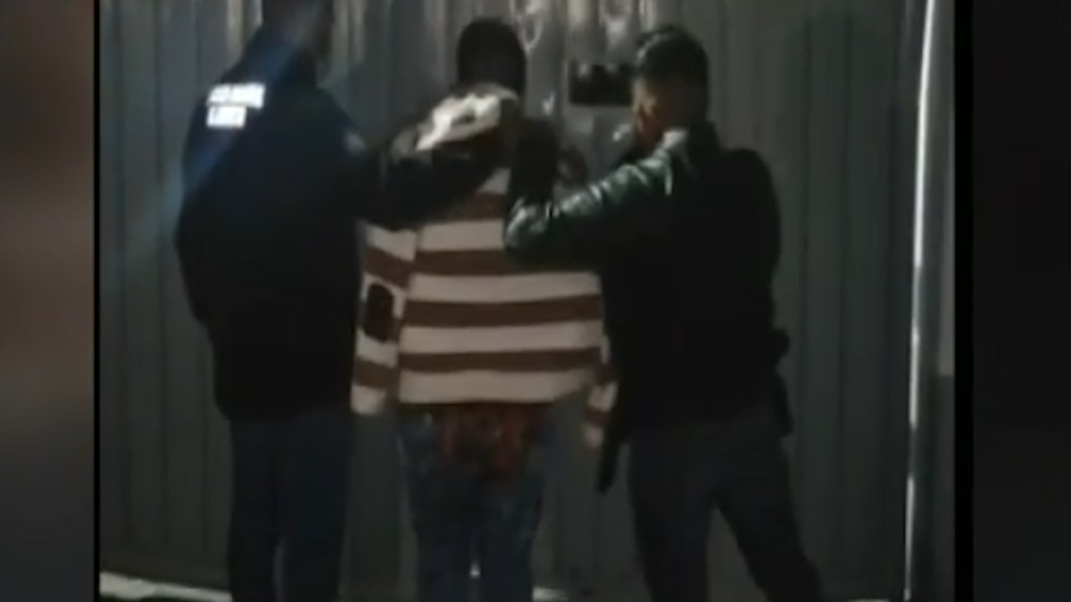 En Edomex, Fiscalía detine a hombre en Chicoloapan por presunto homicidio de esposa e hijos