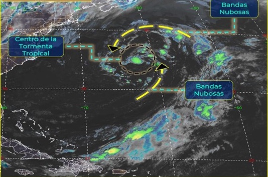 Se esperaba que el sistema aumente su velocidad en su desplazamiento hacia el noreste y que se disipe para el lunes. (Tomada de @conagua_clima)