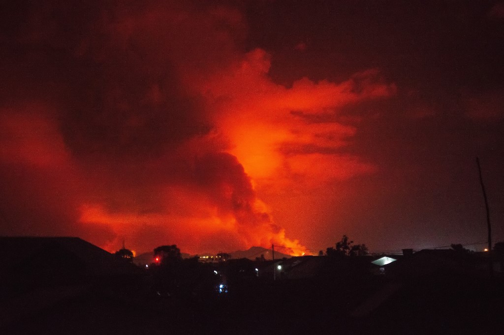 El Monte Nyiragongo en Congo entró en erupción este sábado. (AP)