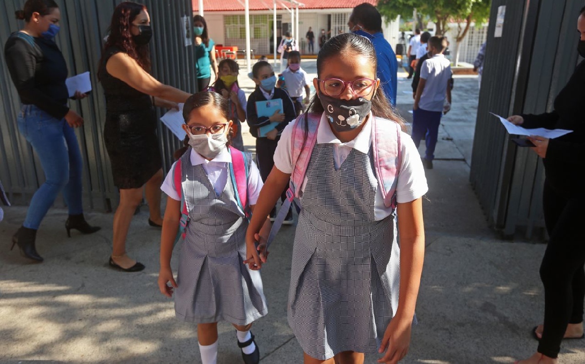 El nuevo reporte de salud ubicó a Campeche en semáforo amarillo, impidiendo su regreso a las aulas. (Cuartoscuro)