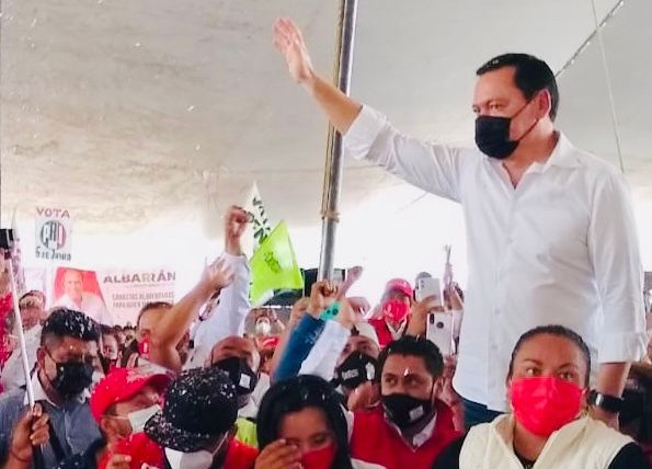 "Espero por el bien del país, por la gobernabilidad, que no se quiera violentar lo que está escrito en nuestra Constitución". (Especial)
