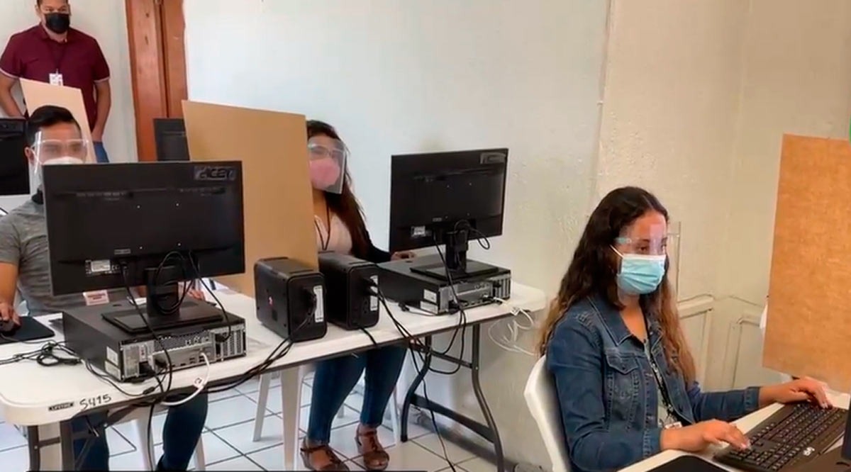 El IEE realiza un simulacro en Baja California Sur  para el PREP y de esta forma estar lo más preparados posible.  (Margarita Rojas)