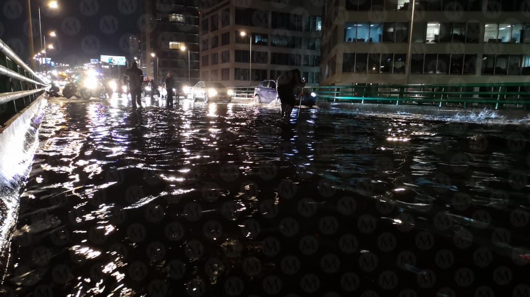 Las lluvias provocaron inundaciones en algunas avenidas | Jorge Becerril