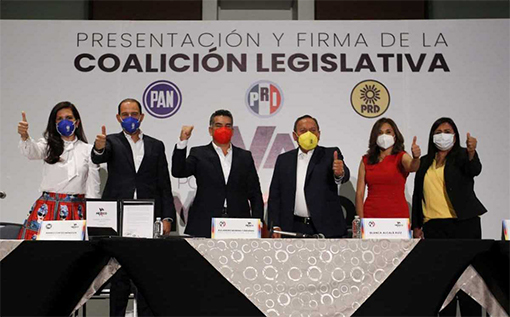 PAN, PRI y PRD firman coalición legislativa