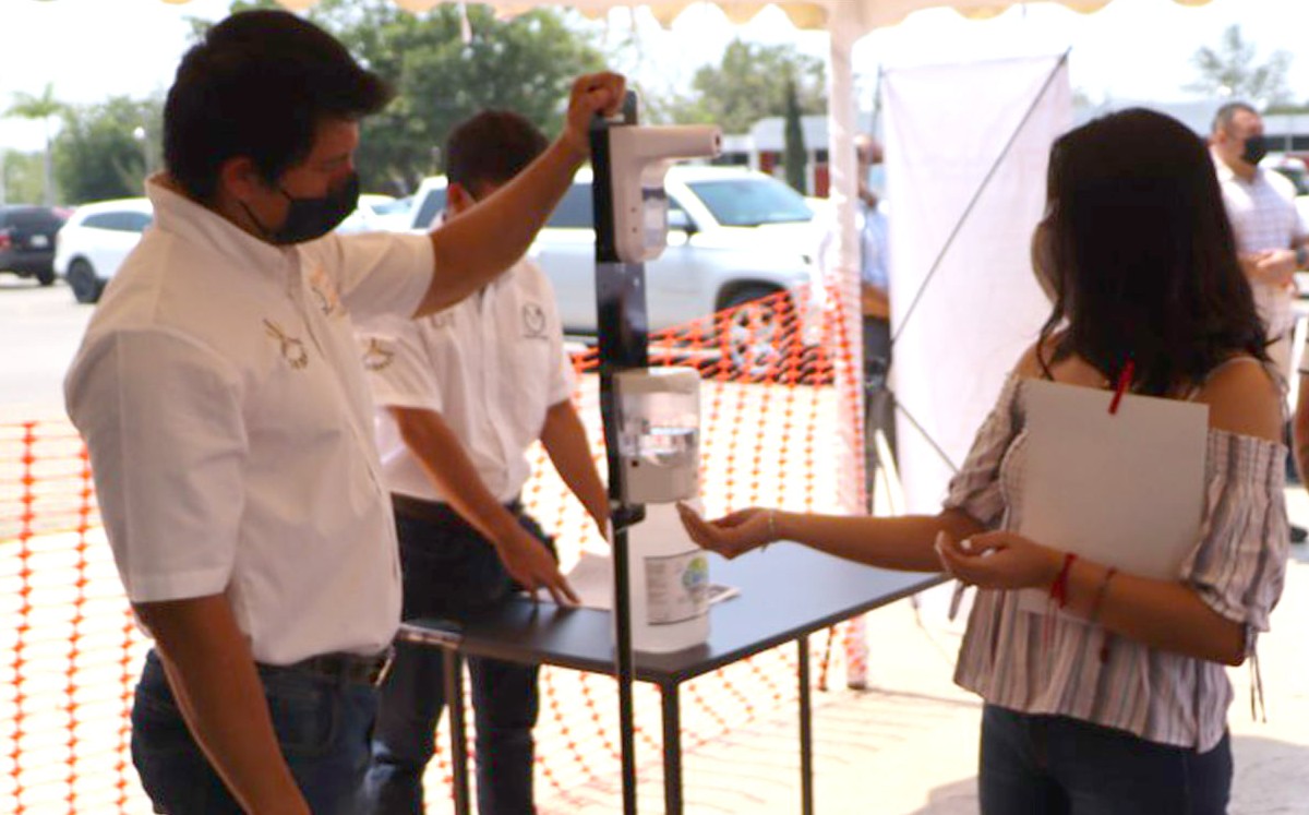 Universidad Autónoma de Tamaulipas hace simulacro de regreso a clases presenciales. (Cortesía)