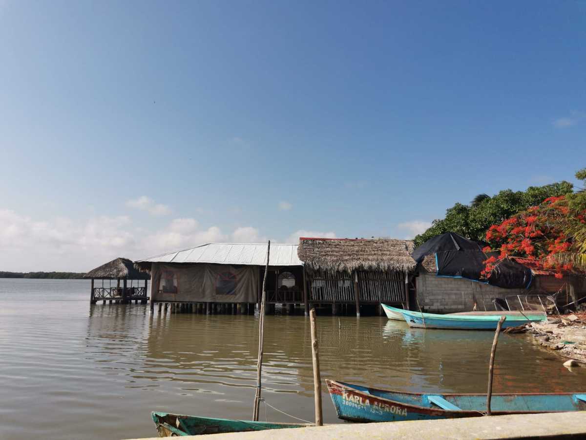 Restaurantes de pescados y mariscos, Pueblo Viejo. (Sandra Sosa)