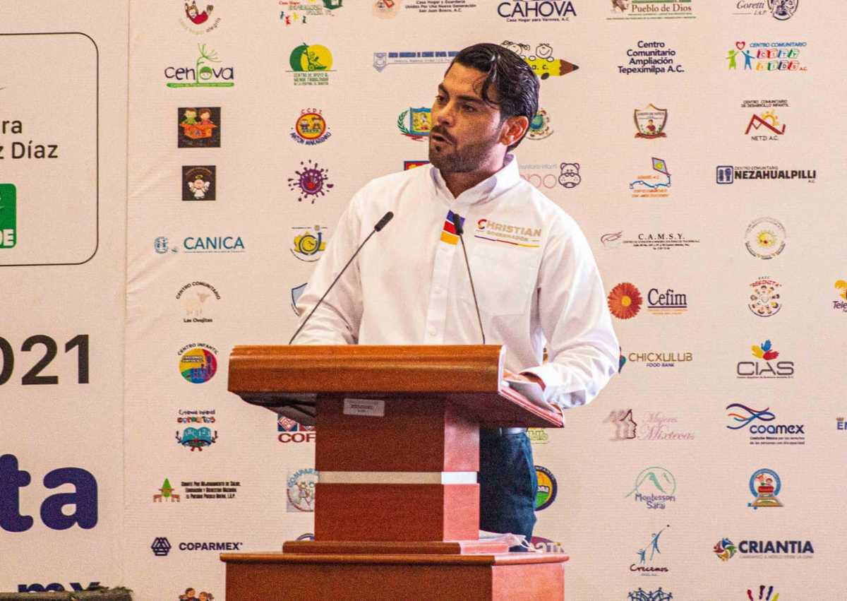 Christian Castro Bello garantizó la implementación de programas como Estancia Infantil Campechana.| Especial