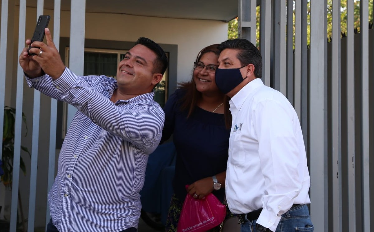 Francisco García Cabeza de Vaca recibió el apoyo de los habitantes. (Yazmín Sánchez)