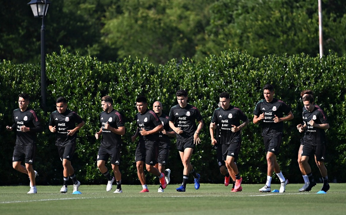 Jugadores de la selección mexicana entrenando (Imago7)