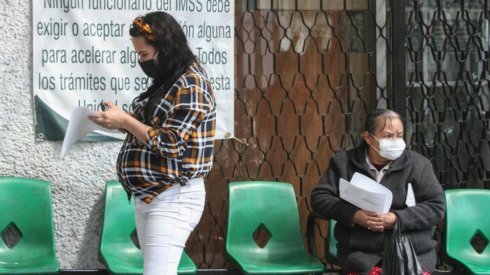¿Por qué las mujeres embarazadas deben vacunarse contra covid-19?