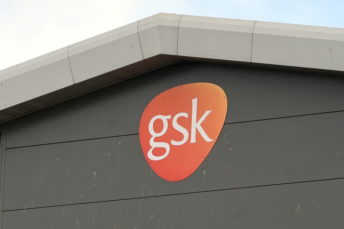 La farmacéutica GSK desarrolla un tratamiento para reducir muertes por covid-19. (Reuters)