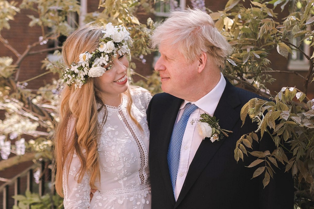 Carrie Symonds y Boris Johnson. | Foto compartida por Downing Street 10