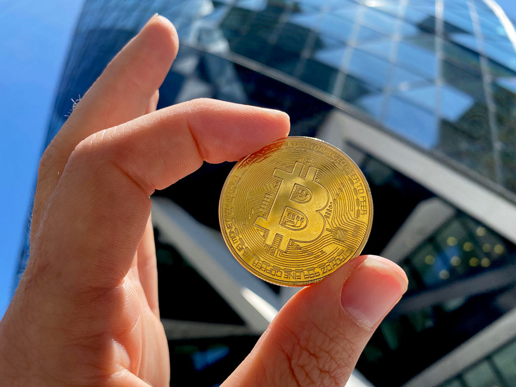 El hombre fue acusado de lavar dinero con Bitcoin. (Getty Images)