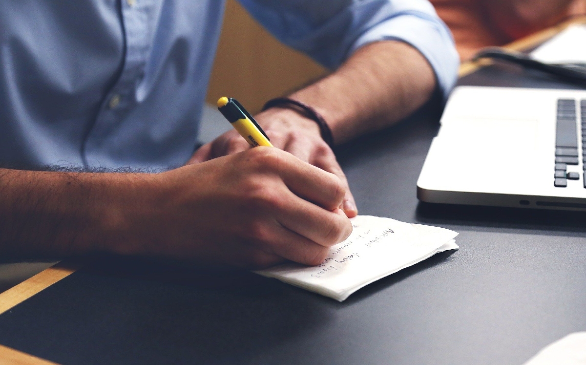 Lo mejor para cualquier centro laboral es que los trabajadores conozcan su contrato colectivo. (Pixabay)