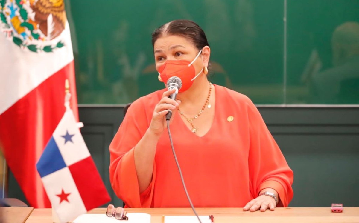 La presidenta de la Mesa Directiva en la Cámara de Diputados, Dulce María Sauri. (Especial)