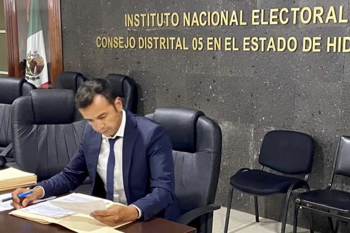 Alfredo Alcalá Montaño, Consejero Local del INE en Hidalgo.