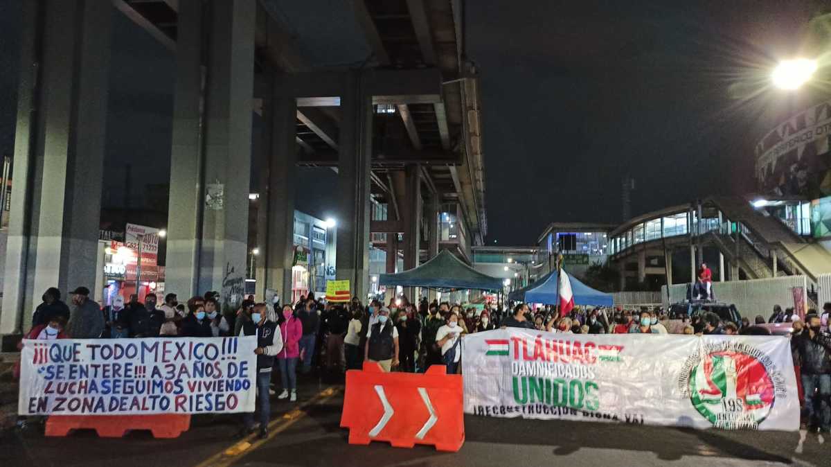 Damnificados Unidos se han manifestado en avenida Tláhuac |Twitter/@DUCDM