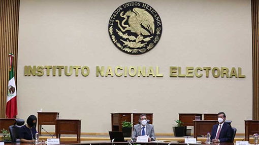 "Democracia mexicana no es ni será una víctima de la pandemia"