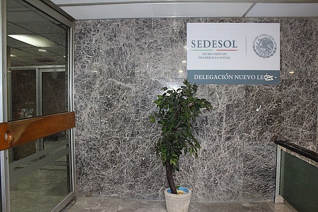 FEDE NL blinda instalaciones de Sedesol. Foto: Especial.