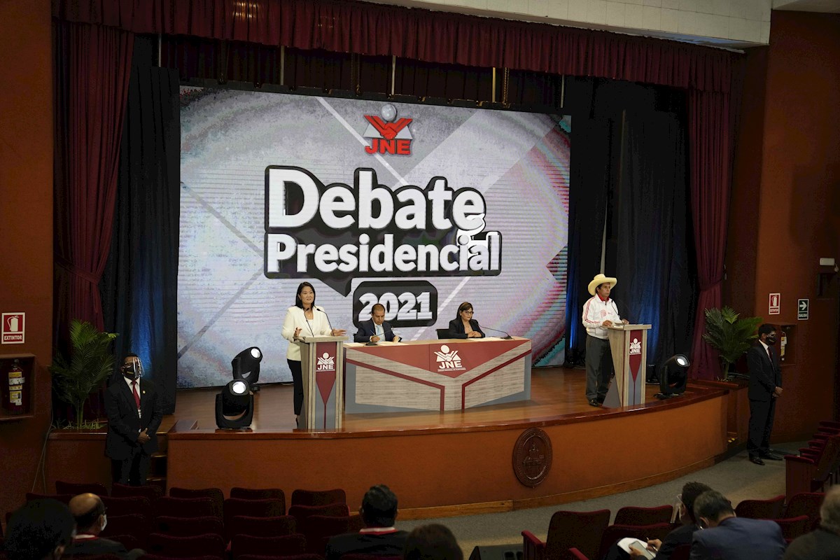 Peru se acerca a la segunda vuelta electoral para elegir a su presidente. (EFE)