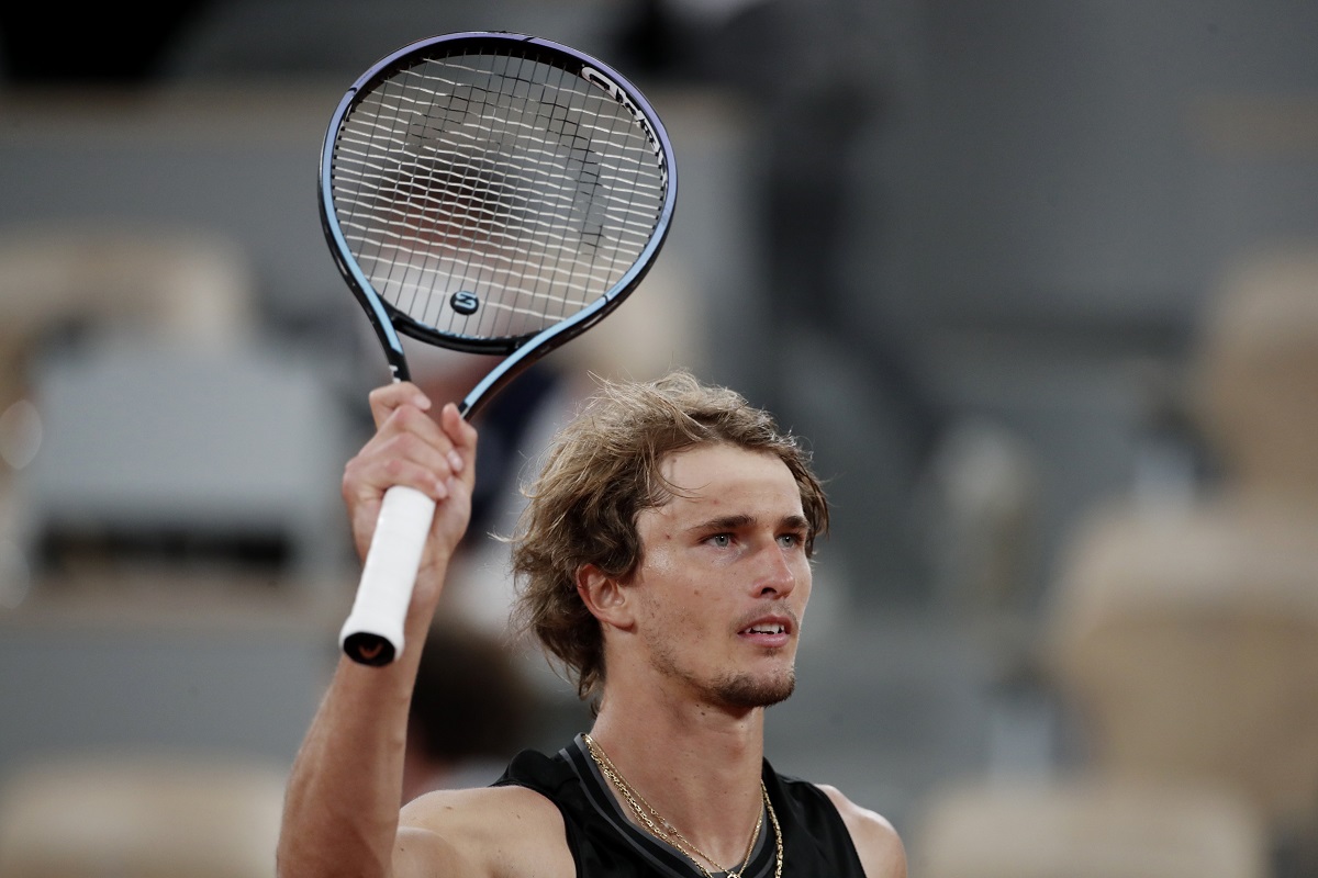 Alexander Zverev avanza a octavos de final (Reuters)