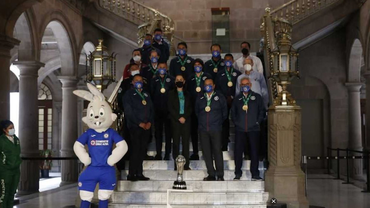 Claudia Sheinbaum recibe a jugadores y directivos de Cruz Azul