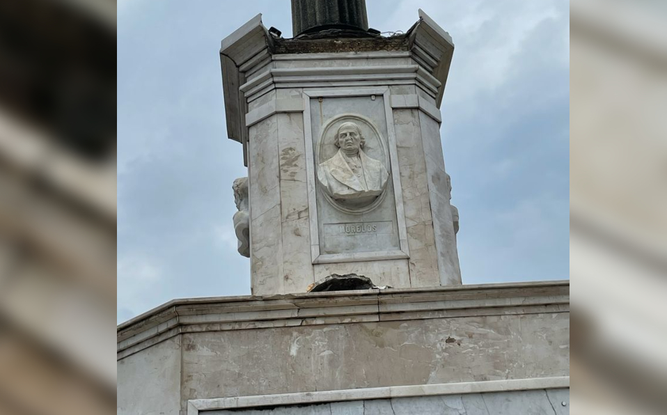 Daños en monumento a Miguel Hidalgo en Tampico. (Jesús Alberto García)
