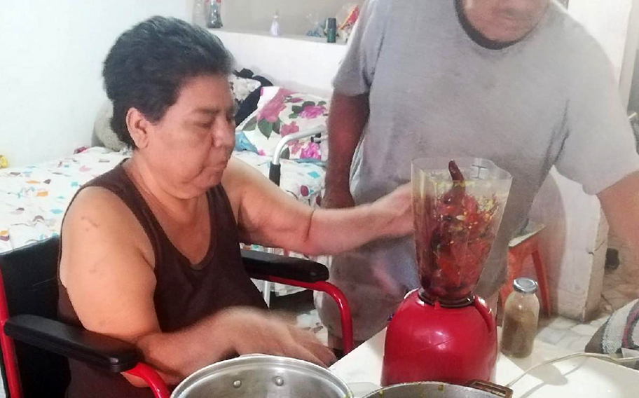 Su hijo padece de malformación en cadera y pie equinovaro. (Especial)