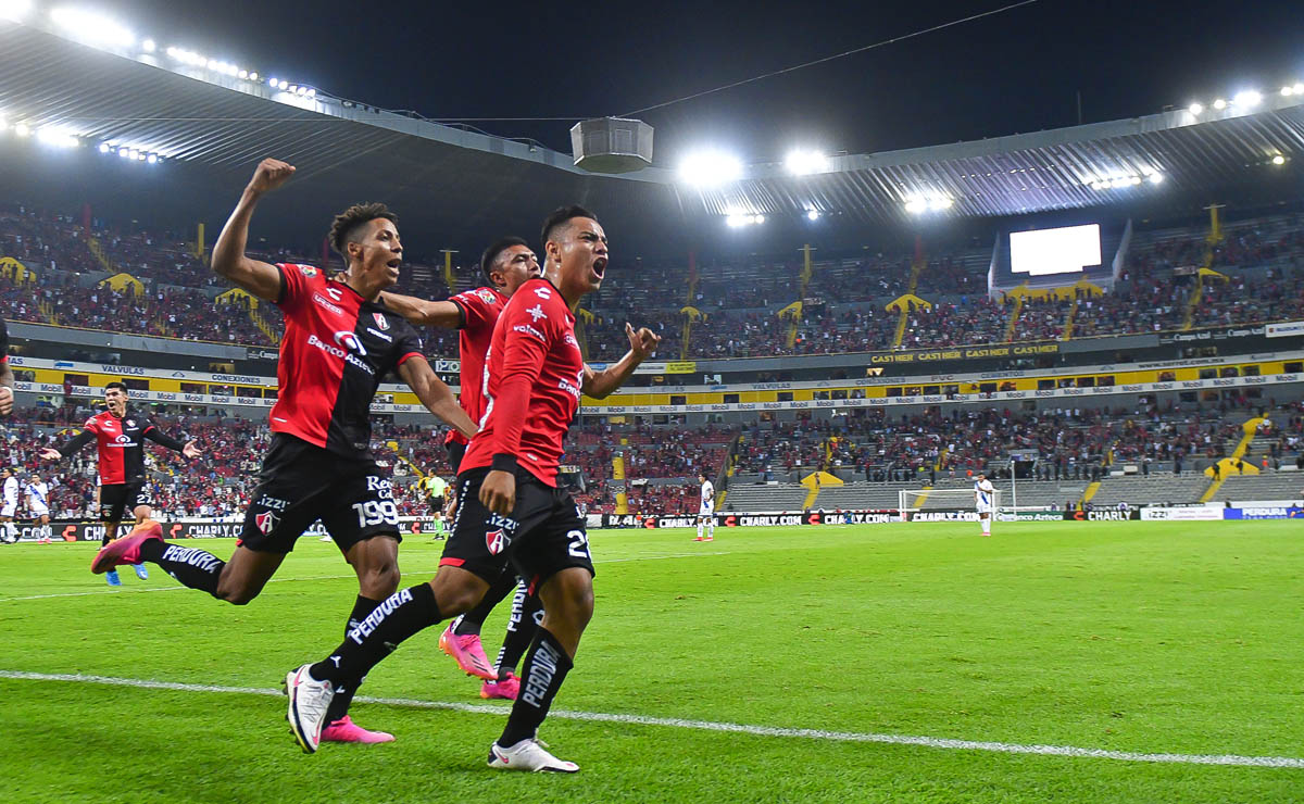Atlas en el estadio Jalisco (Imago 7)
