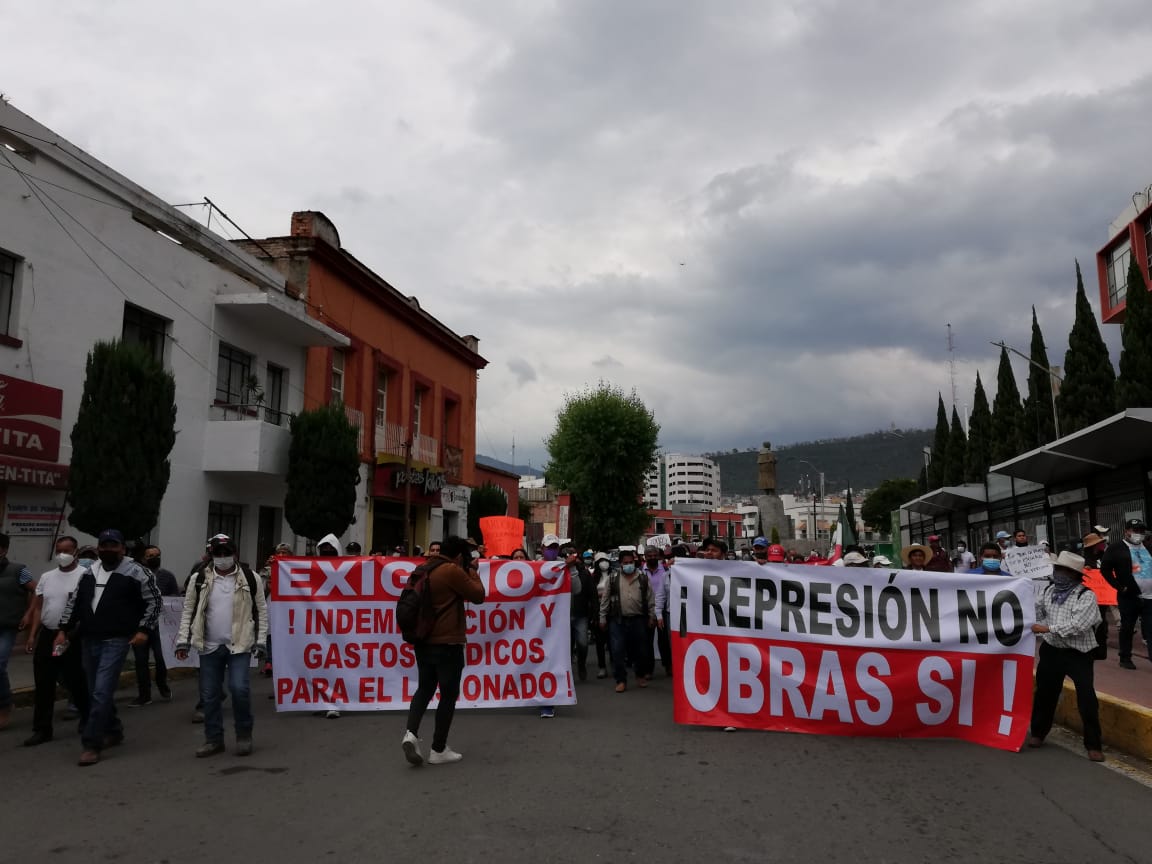 Marcha de pobladores de San Salvador en Pachuca. (Alejandro Reyes)