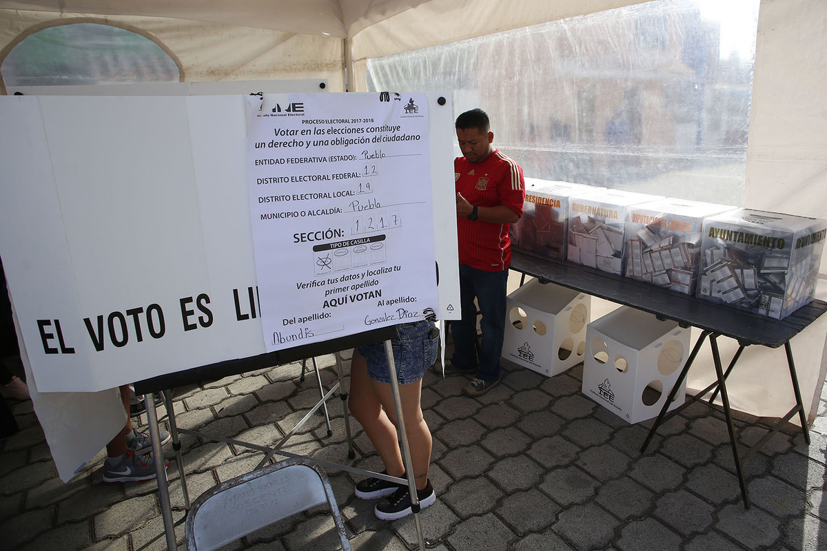 Votaciones en Puebla. (Andrés Lobato)