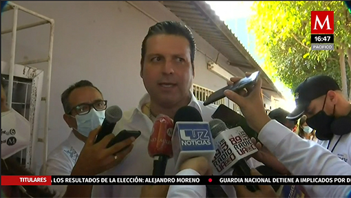 Mario Zamora, candidato de PRI, PAN PRD, emitió su voto