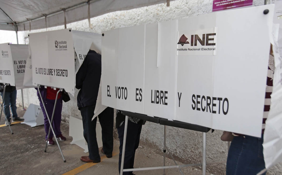 Ciudadanos dan voto de confianza a candidatos que llevan la delantera en el PREP (Archivo/ Fernando Carranza)
