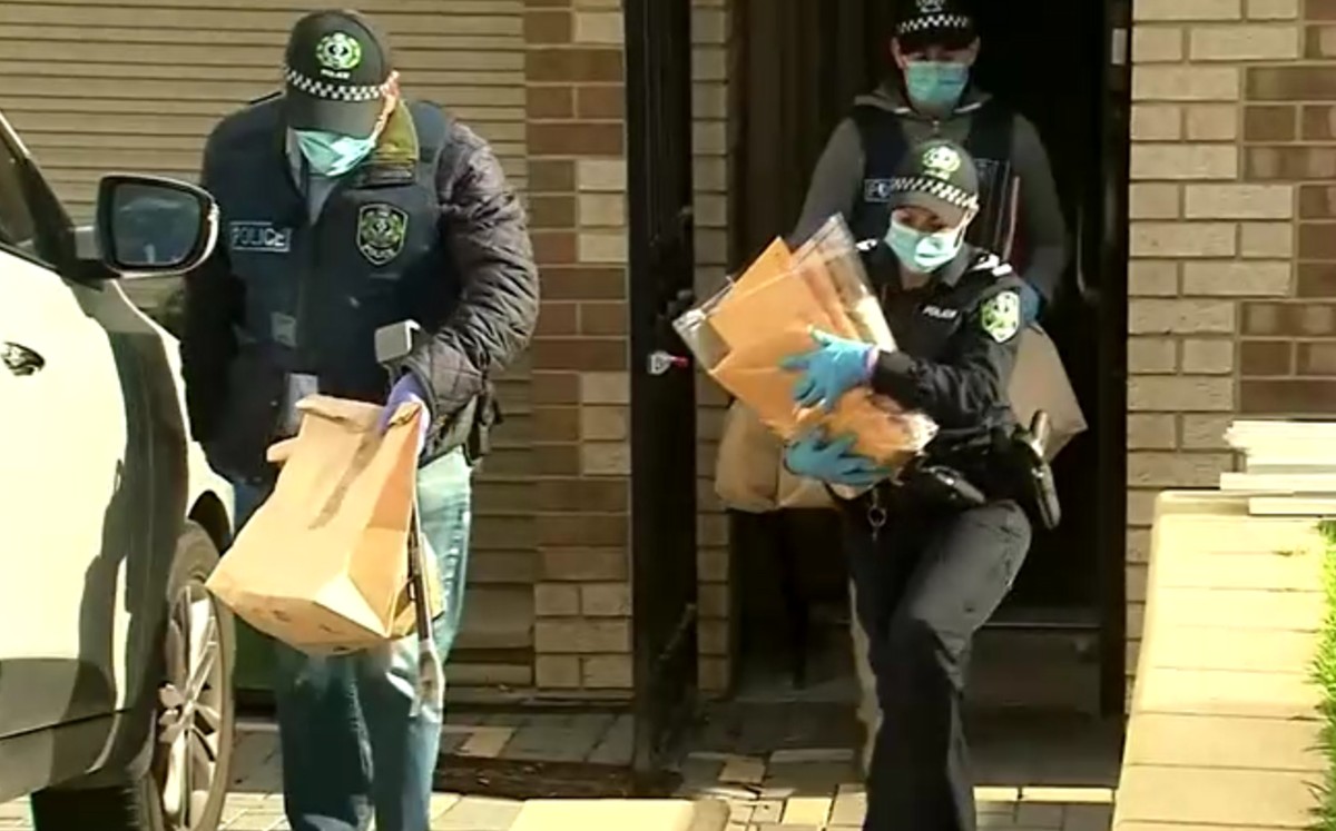 Australia engaña a cientos de delincuentes con una app; los arrestan. (Especial)