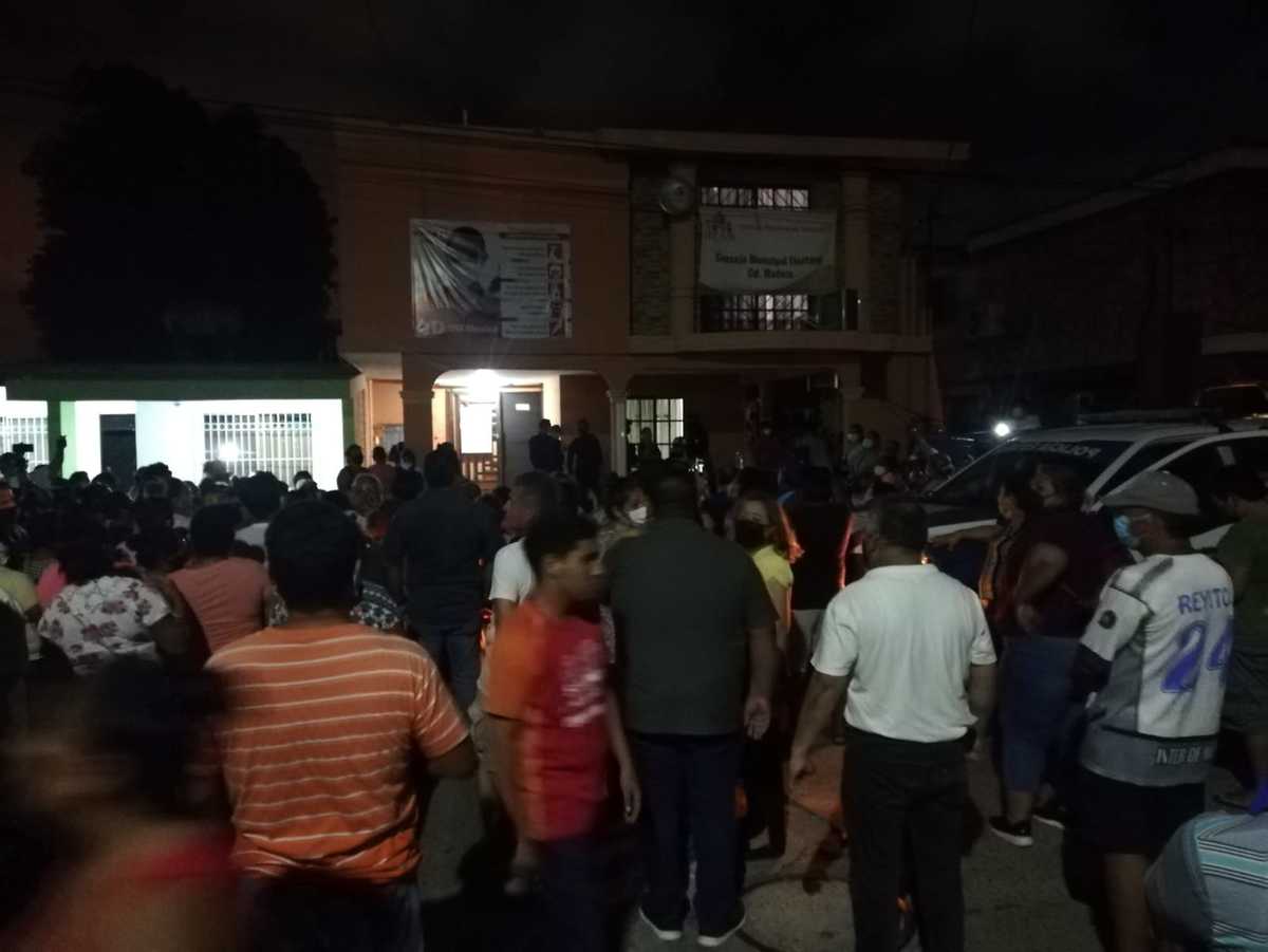 Fuera del Consejo Municipal Electoral de Madero comenzaron las protestas
