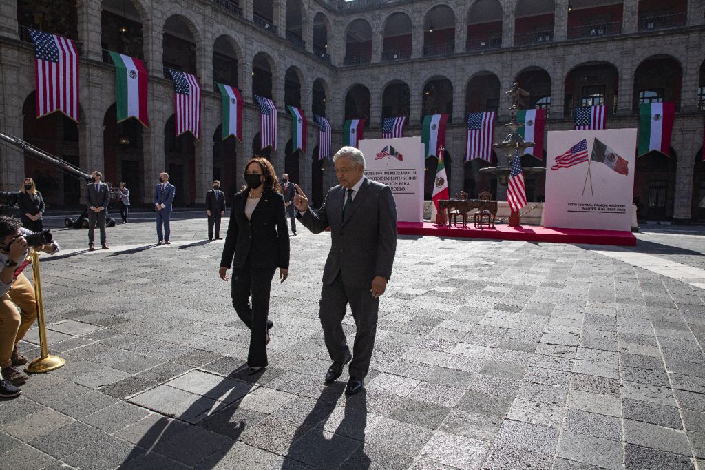 Kamala Harris y Andrés Manuel López Obrador. Foto: Gobierno de México.