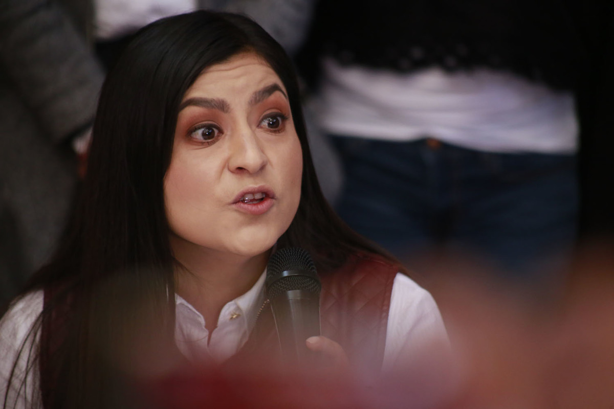 Claudia Rivera Vivanco | Andrés Lobato