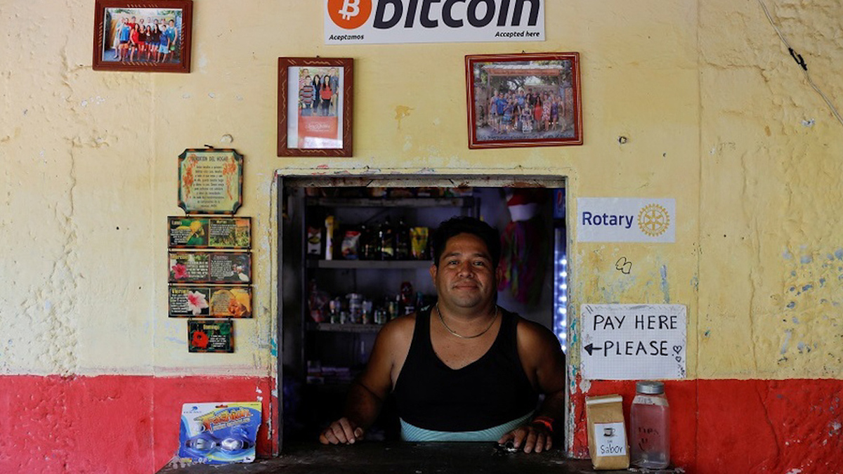 El Salvador es el primer país del mundo en adoptar bitcoin como moneda de curso legal
