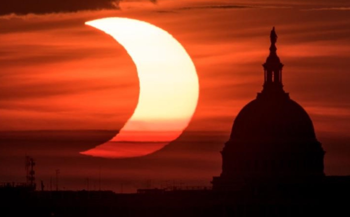 Así se vio el eclipse solar (Twitter: @NASASun)