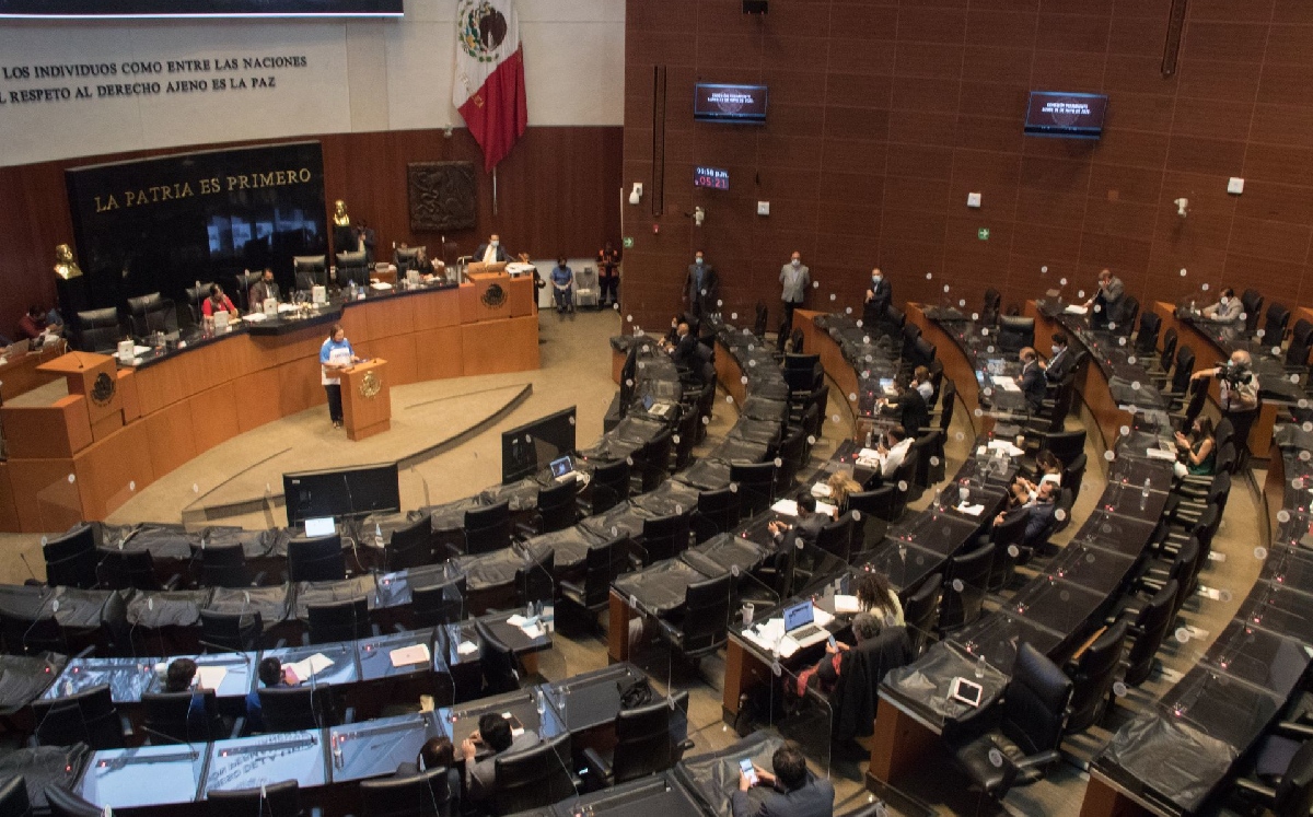 Legisladores durante una sesión de la Comisión Permanente del Congreso de la Unión. (Cuartoscuro)