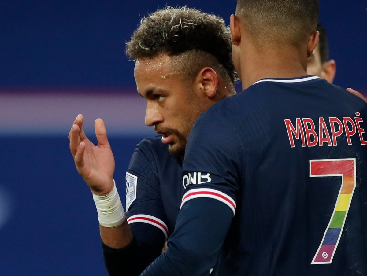 Neymar y Kylian Mbappé (Reuters)