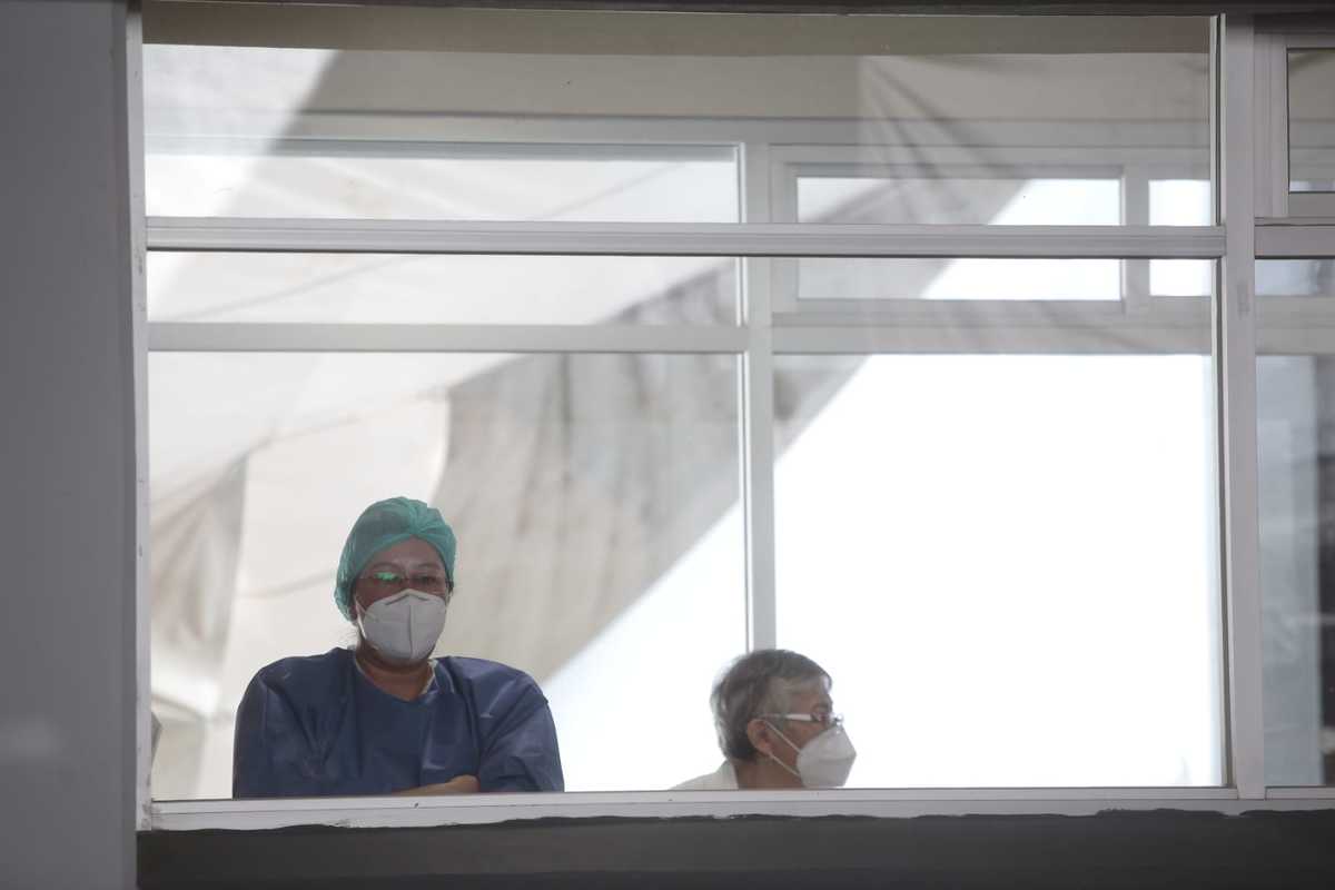 El virus les recuerda las largas jornadas llenas de miedo, en las que no se tenía certeza de nada. (Fotos Tania Contreras)